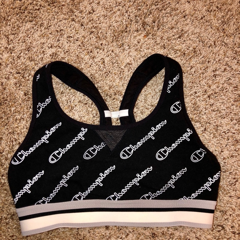 Champions sport braw size xtrA small.